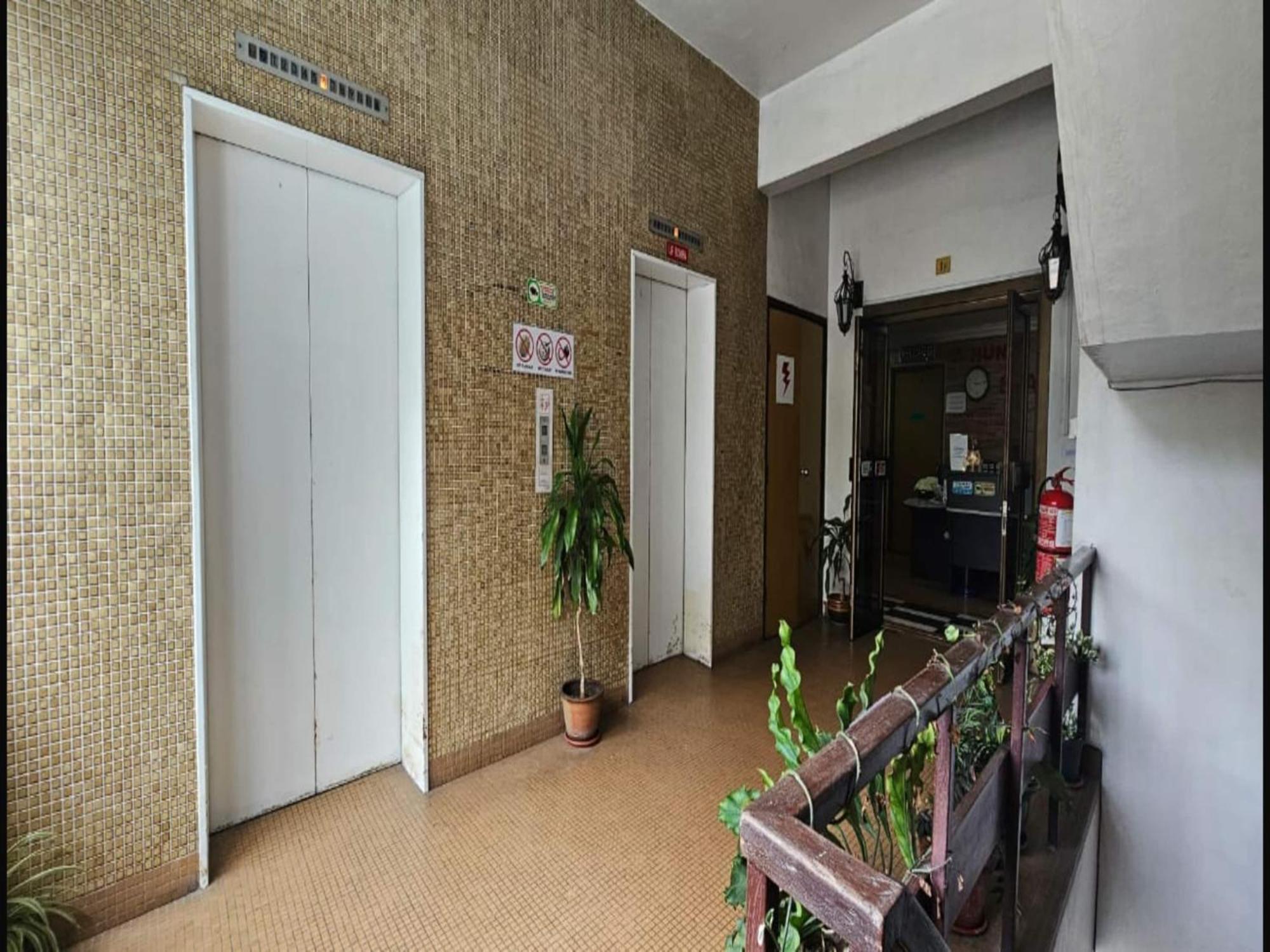 Oyo 90979 Sianglory Inn Kota Kinabalu Exterior foto